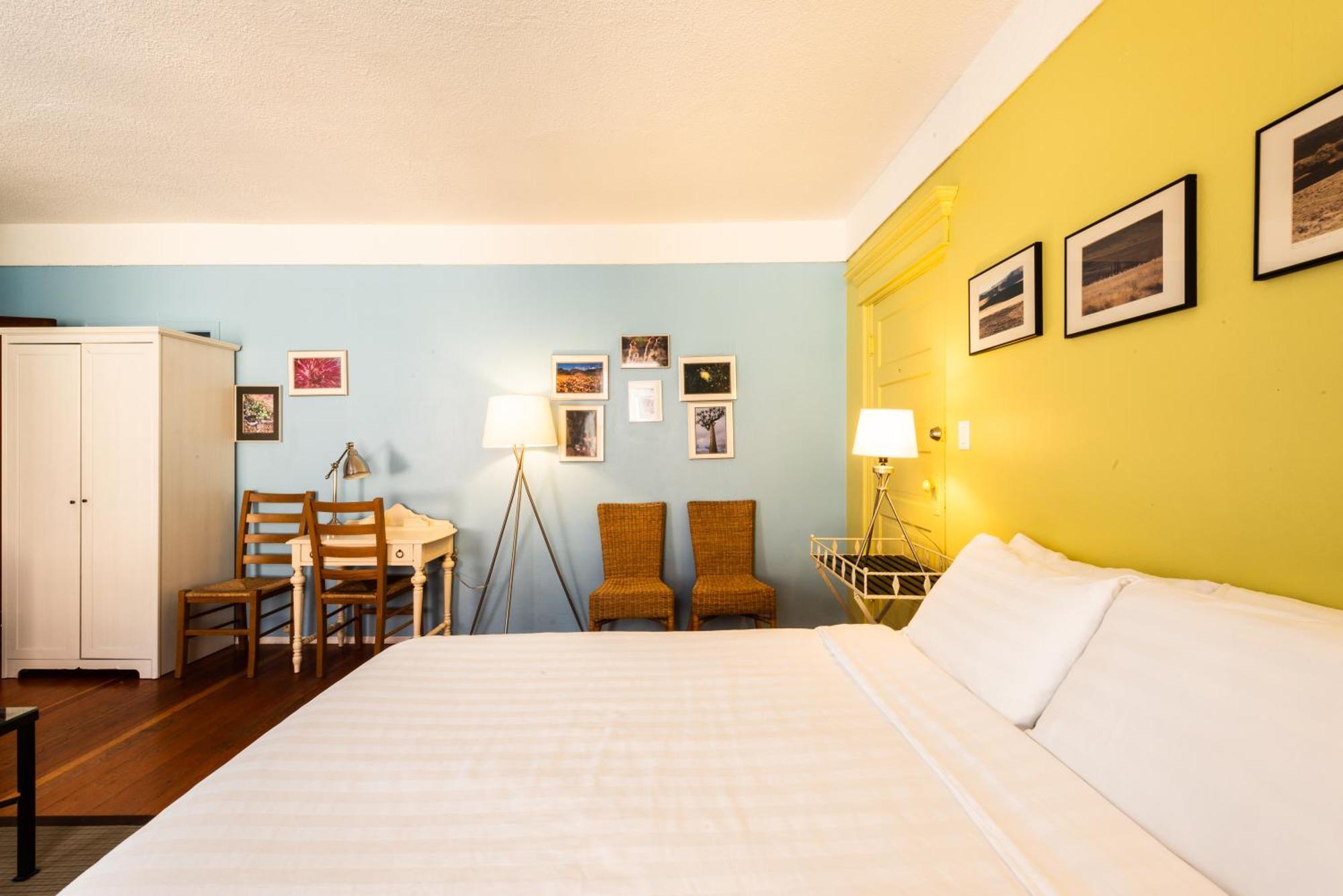 Ocean Island Garden Suites Victoria Habitación foto